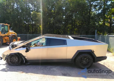 2025 Tesla Cybertruck All-Wheel Drive z USA, uszkodzony, nr VIN 7G2CEHED2SA076813